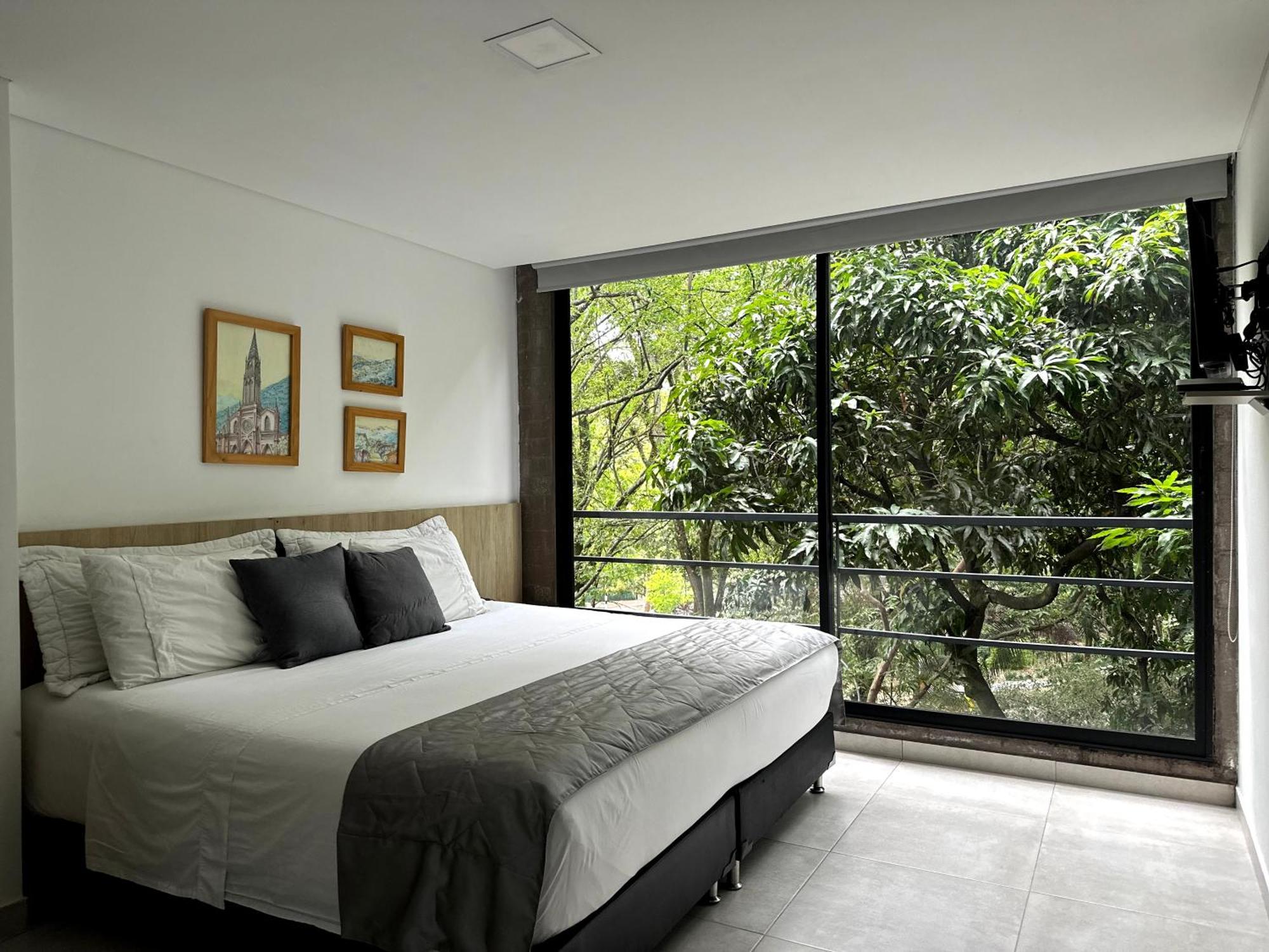 Hotel Zona Verde Medellin Bagian luar foto