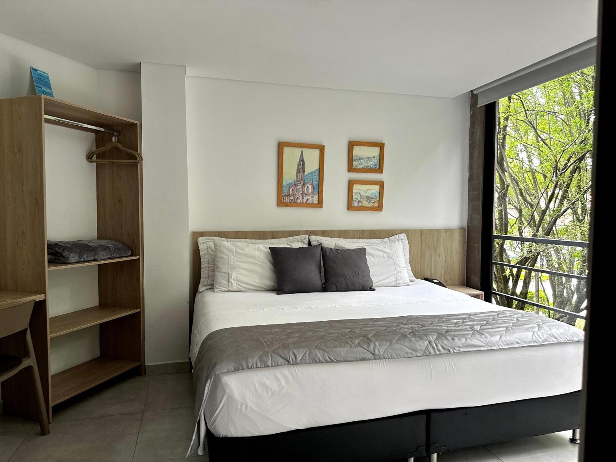 Hotel Zona Verde Medellin Bagian luar foto