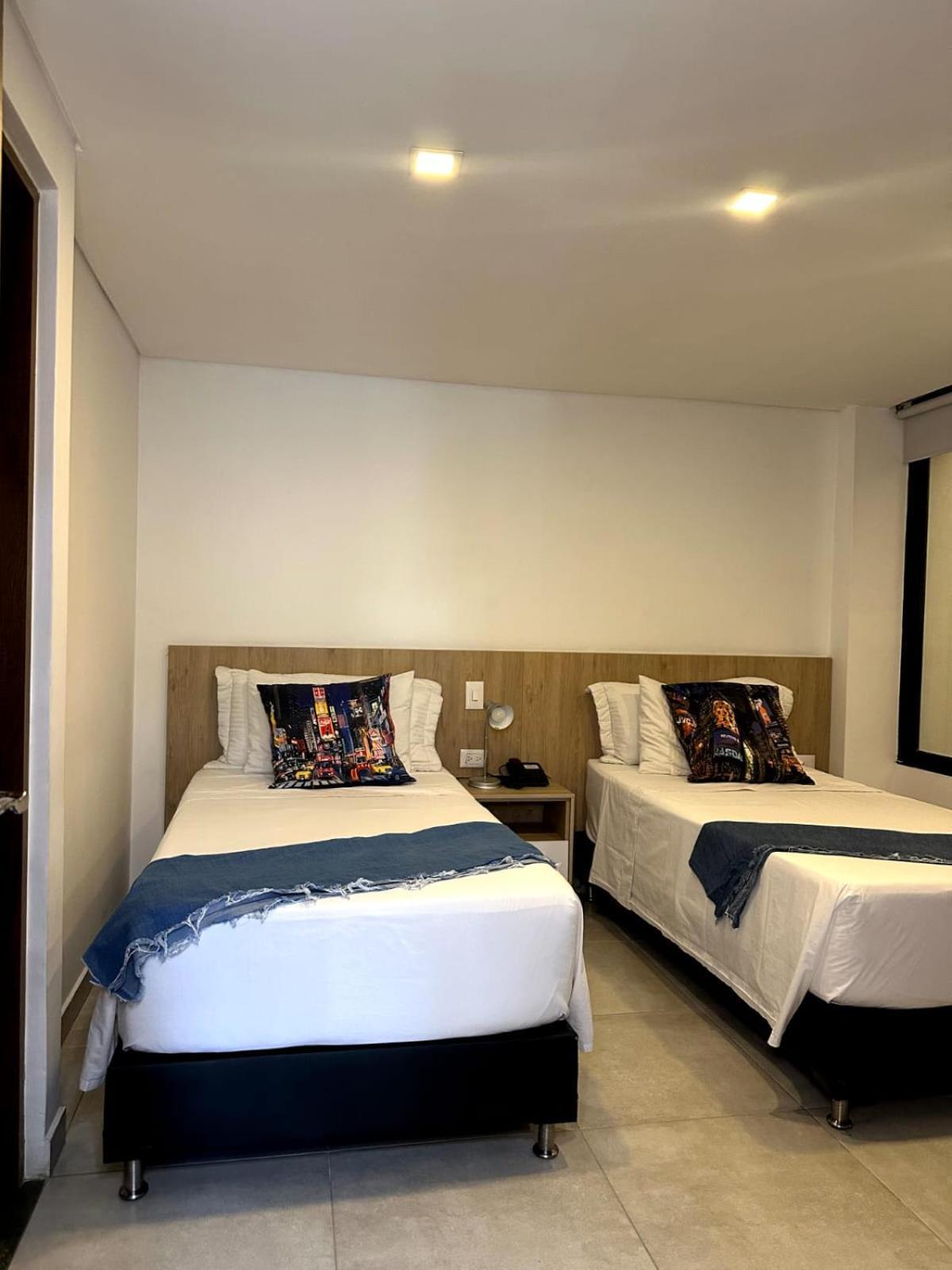 Hotel Zona Verde Medellin Bagian luar foto